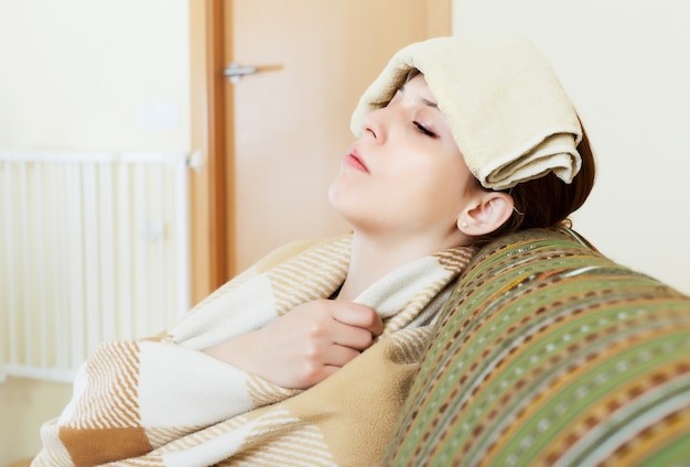 Benefits of Warm Compress Therapy for Migraines